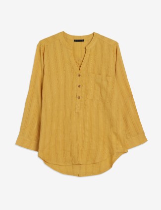 Deal latest yellow stripe cotton top