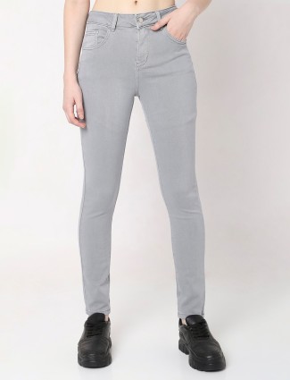 Deal light grey solid jeans