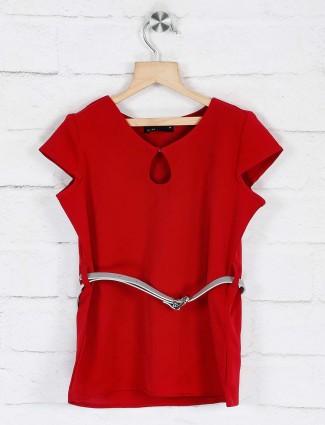 Deal red solid cotton girls top