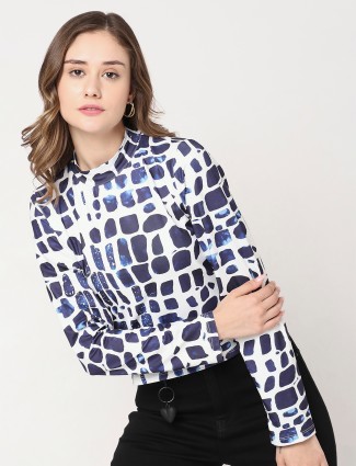 Deal white and navy printed cotton top