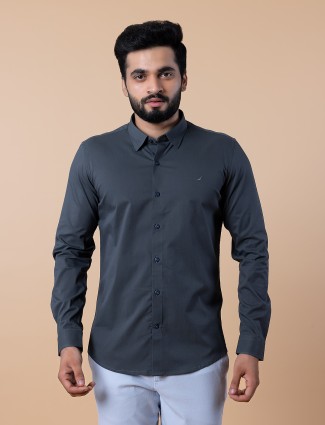 Frio dark grey cotton regular fit shirt