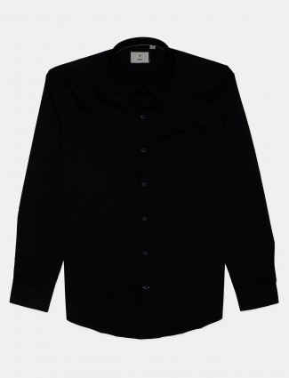 Frio solid black cotton casual shirt for mens