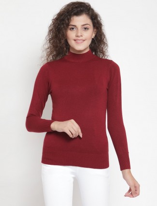 Maroon knitted casual top with a turtle neckline
