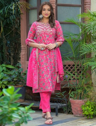 Pink printed cotton festive wear kurti set