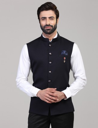 Solid navy knitted waistcoat for men