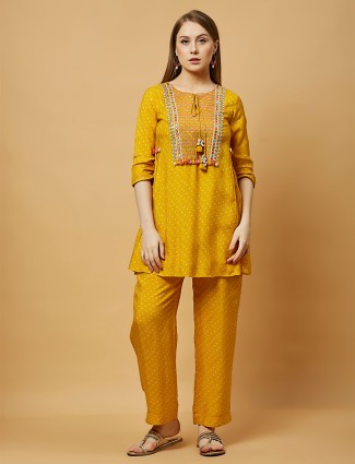 Yellow cotton printed short kurti with pant