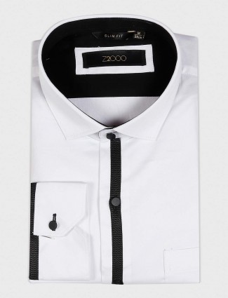 Zillian solid white hued cotton shirt