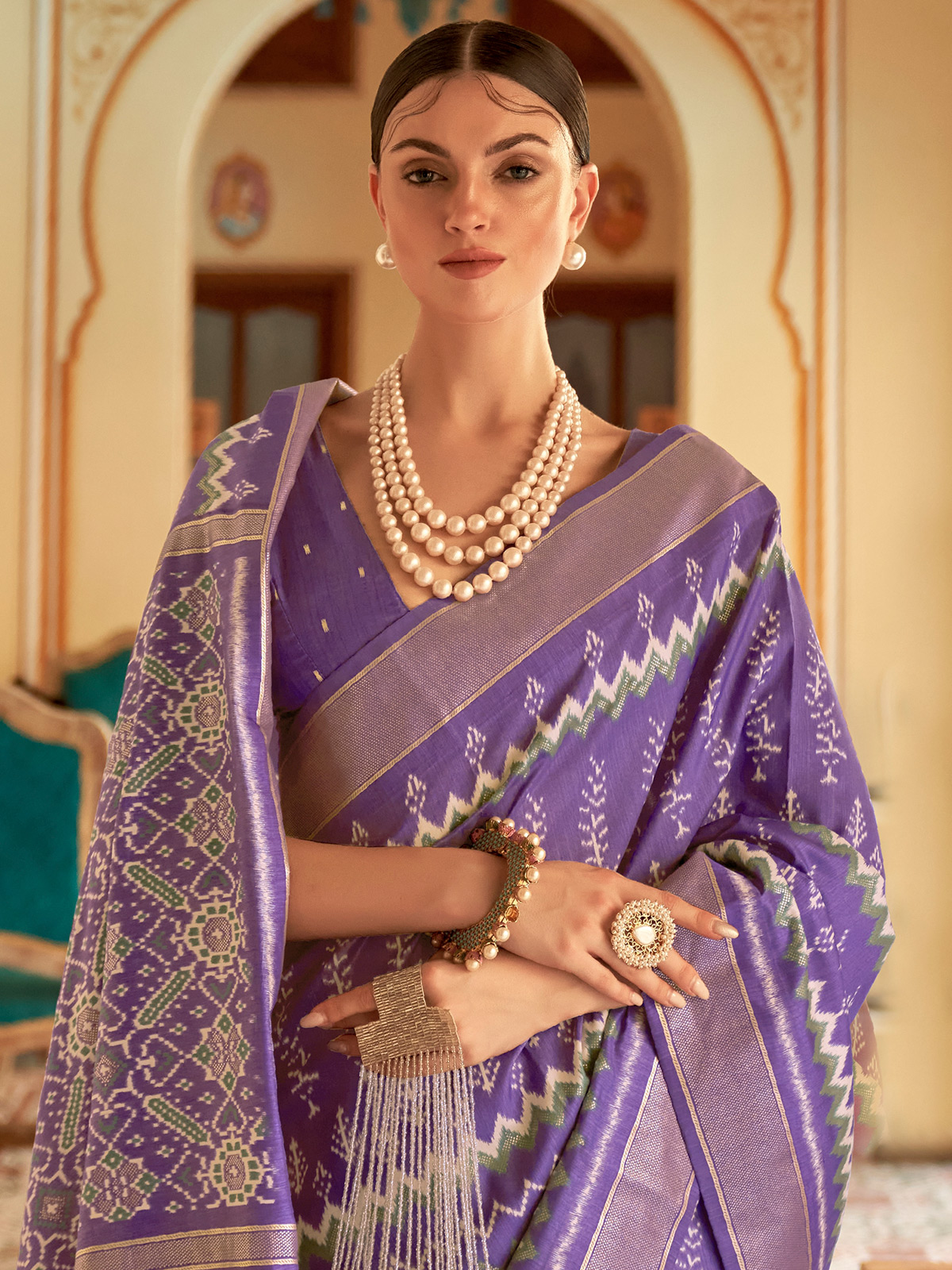 Lavender Purple Georgette Designer Silk Saree With Embroidered Blouse –  Zari Banaras