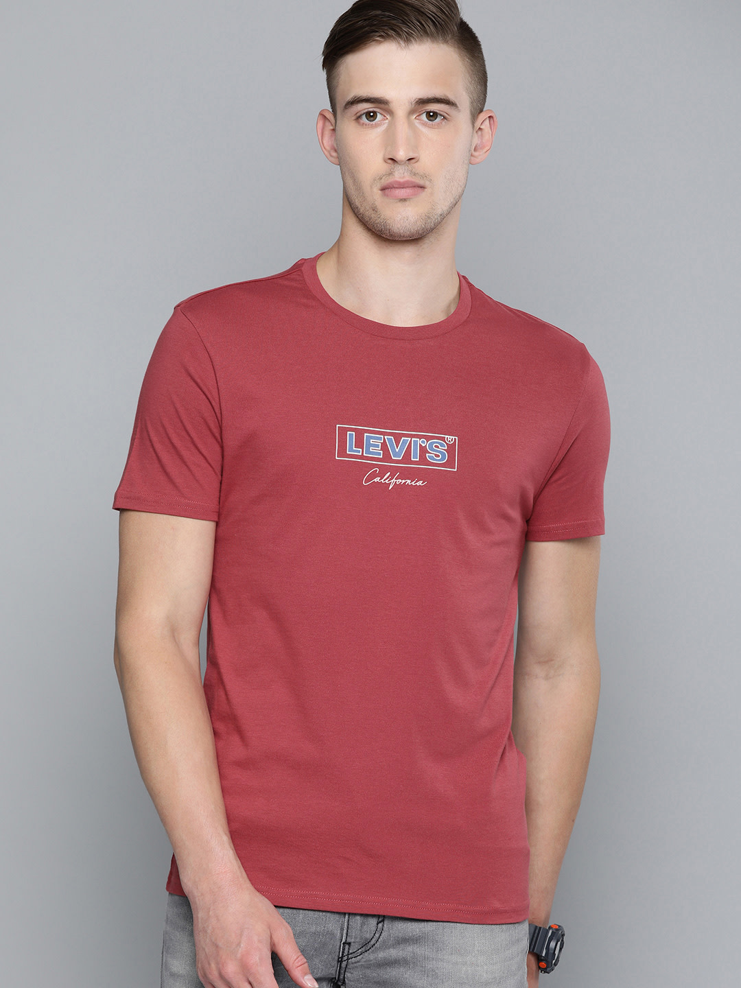 levi's maroon t shirt