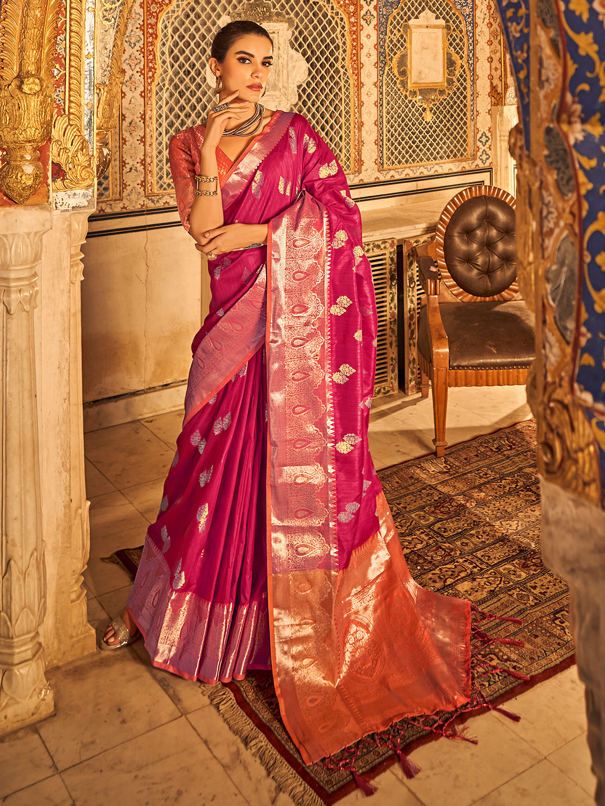 Buy online Indigo Blue , Magenta Silk Saree from ethnic wear for Women by  Kgn for ₹7400 at 0% off | 2024 Limeroad.com
