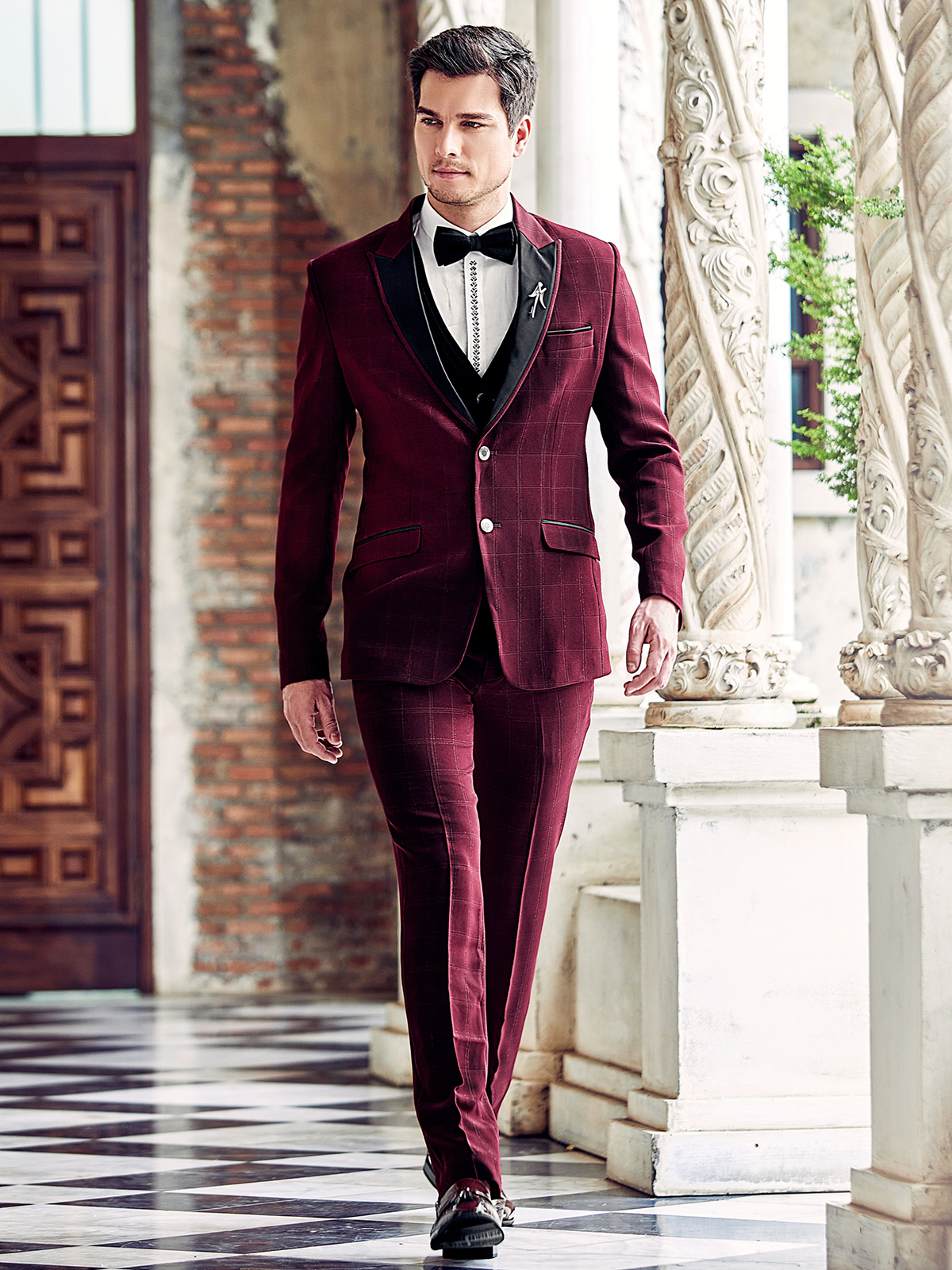 Latest Wedding suits for Groom, Wedding suits for Groom Images