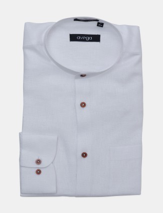 Avega white solid linen slim fit shirt
