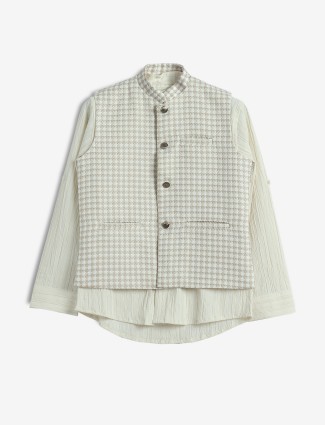Beige cotton waistcoat with shirt