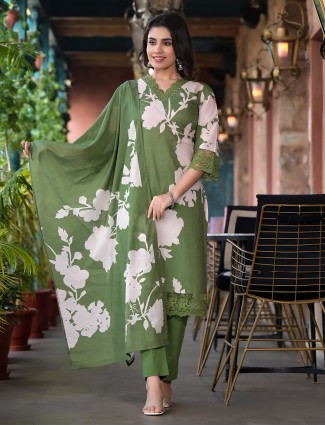 Chic green printed cotton kurti set