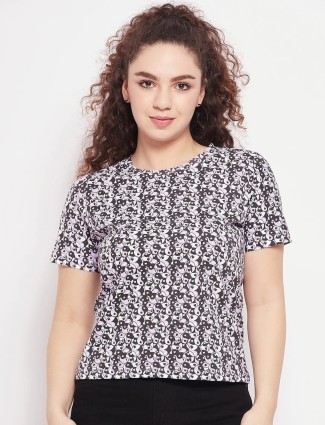 Cotton black printed top for casual look
