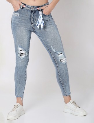 Deal light blue ripped jeans