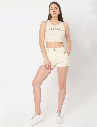 DEAL off-white solid shorts