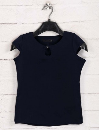 Deal simple solid navy cotton top