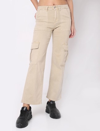 Deal stylish beige solid cargo jeans