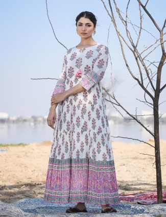 White cotton sale anarkali kurtis