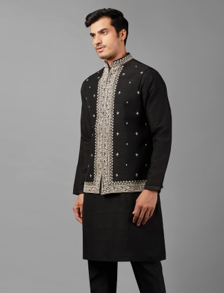 Fashionable silk black waistcoat set