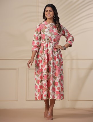 Floral printed off-white kurti in cotton