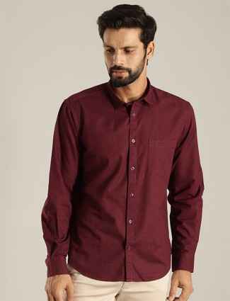 Indian Terrain cotton printed maroon shirt