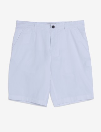 INDIAN TERRAIN white solid regular fit shorts