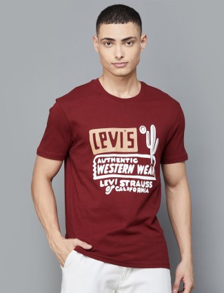 LEVIS maroon half sleeve t-shirt