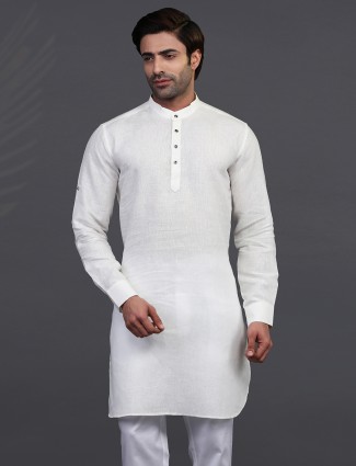 Off White full sleeves kurta in linen