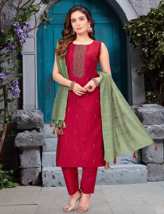 Magenta hot sale punjabi suit