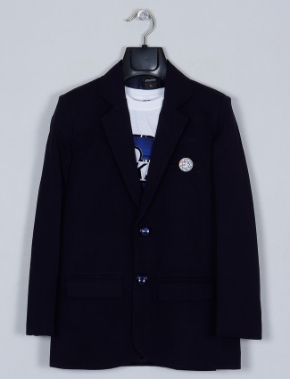 Solid style navy shade blazer with t-shirt in terry rayon