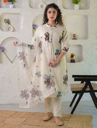 Trendy off white cotton printed kurti set