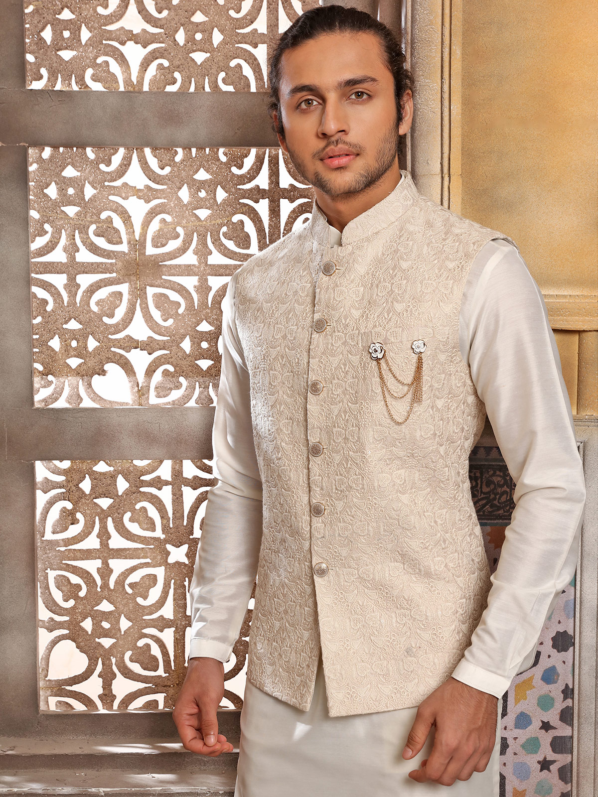 Pin by Sagar Rawat on indo | Sherwani for men wedding, Wedding dresses men  indian, Indian wedding clothes for men